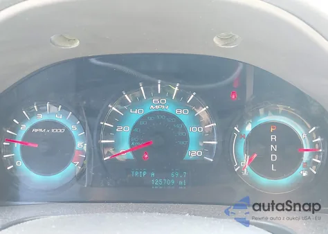 2010 Ford Fusion Se z USA, uszkodzony, nr VIN 3FAHP0HA5AR249414